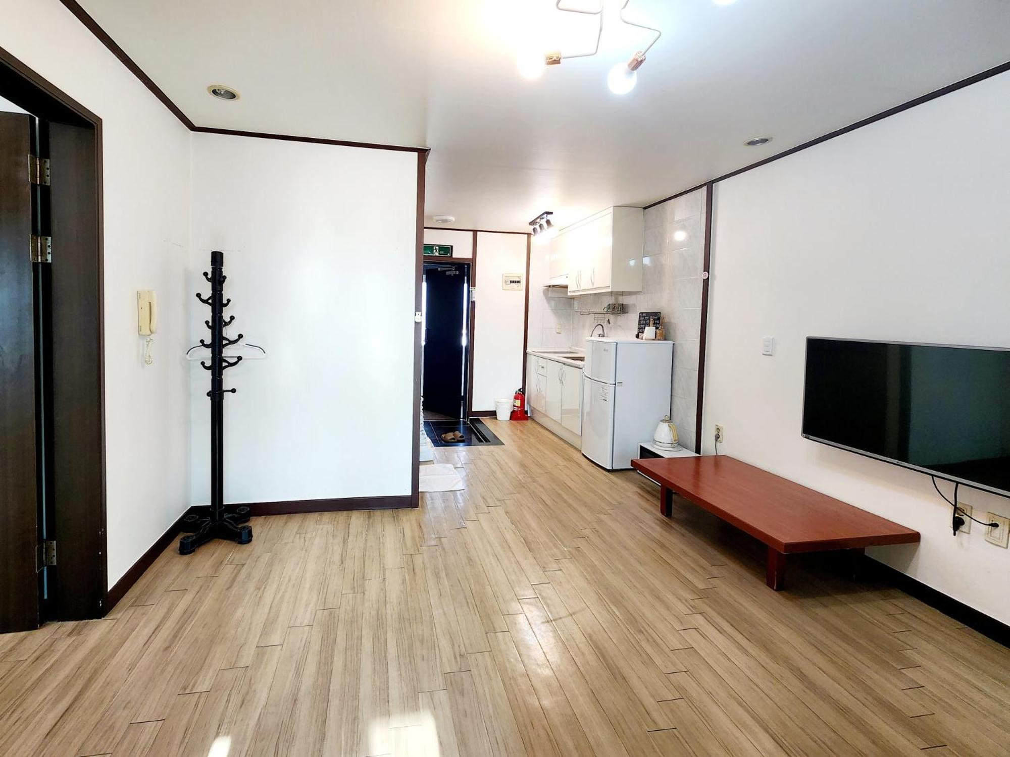 Pureun Jeju Pension Szogüpho Kültér fotó