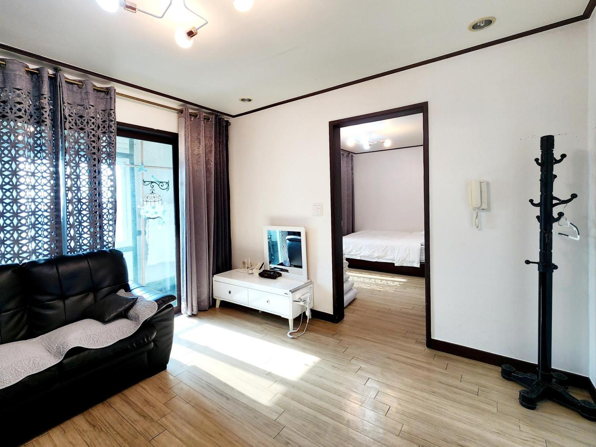 Pureun Jeju Pension Szogüpho Kültér fotó