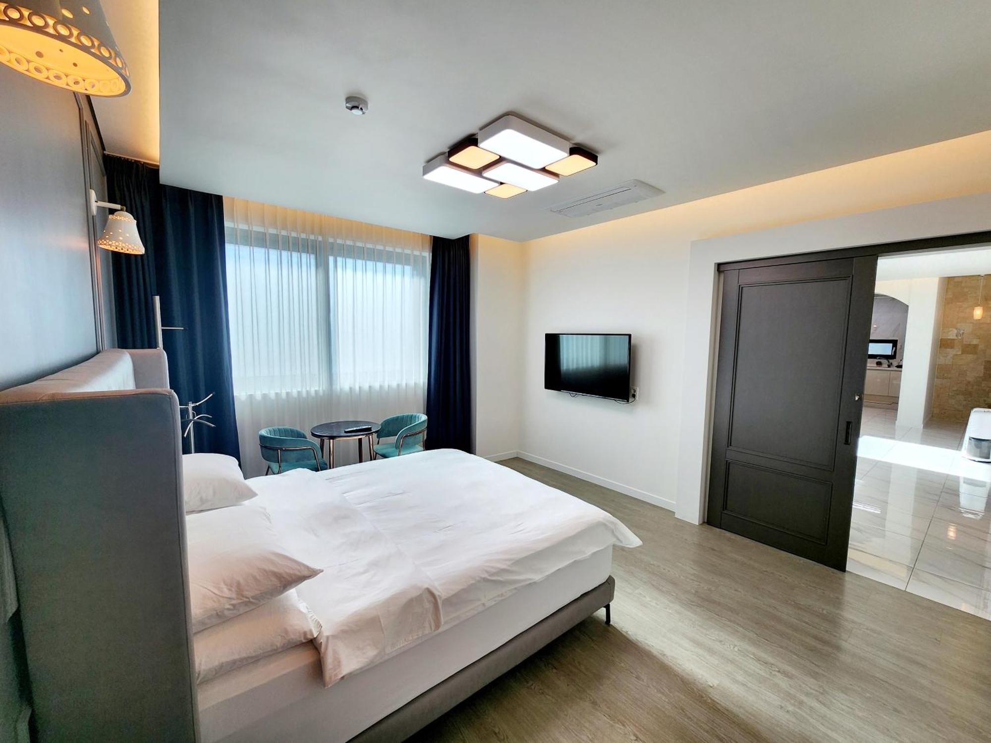 Pureun Jeju Pension Szogüpho Kültér fotó