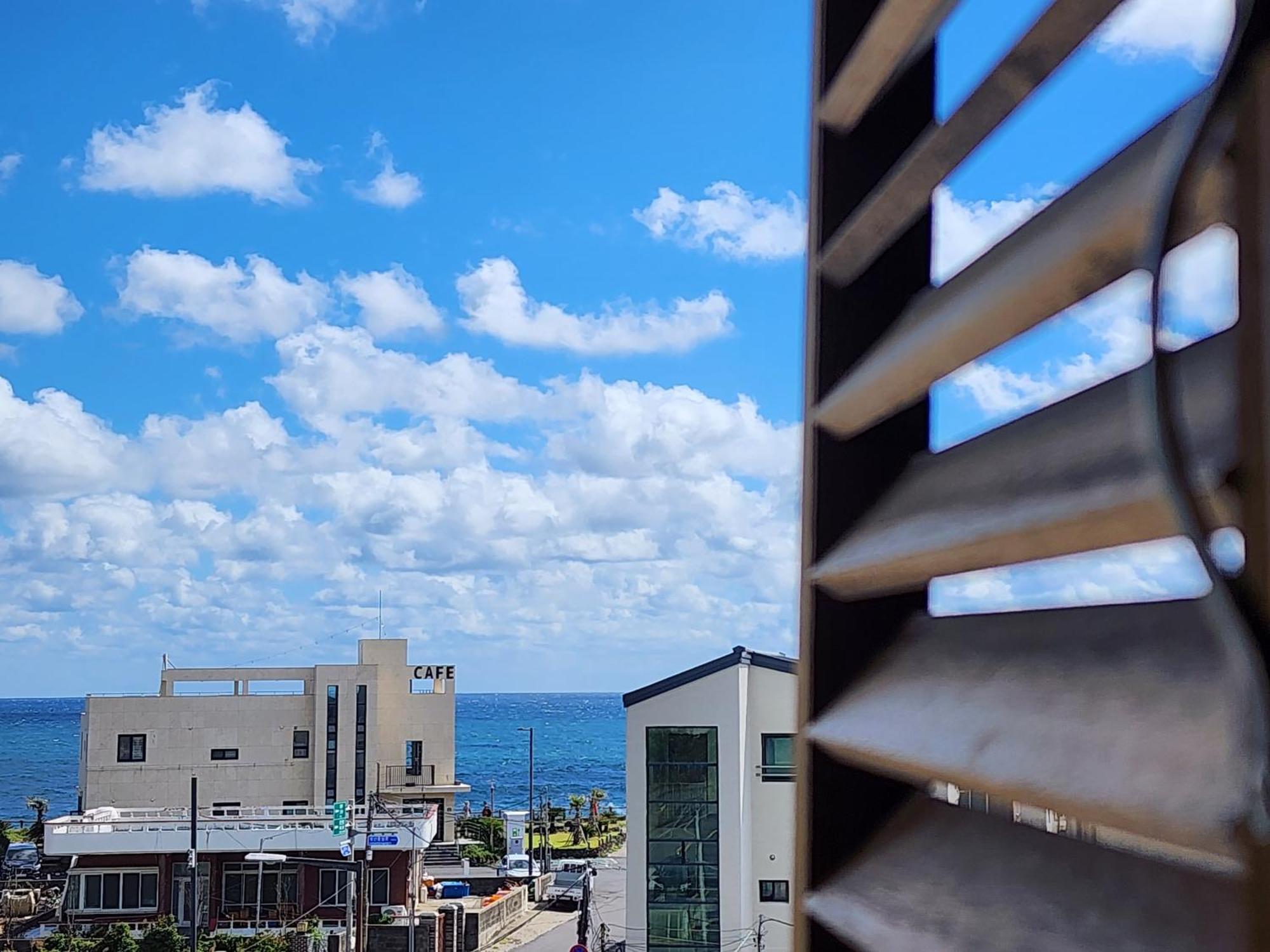 Pureun Jeju Pension Szogüpho Kültér fotó