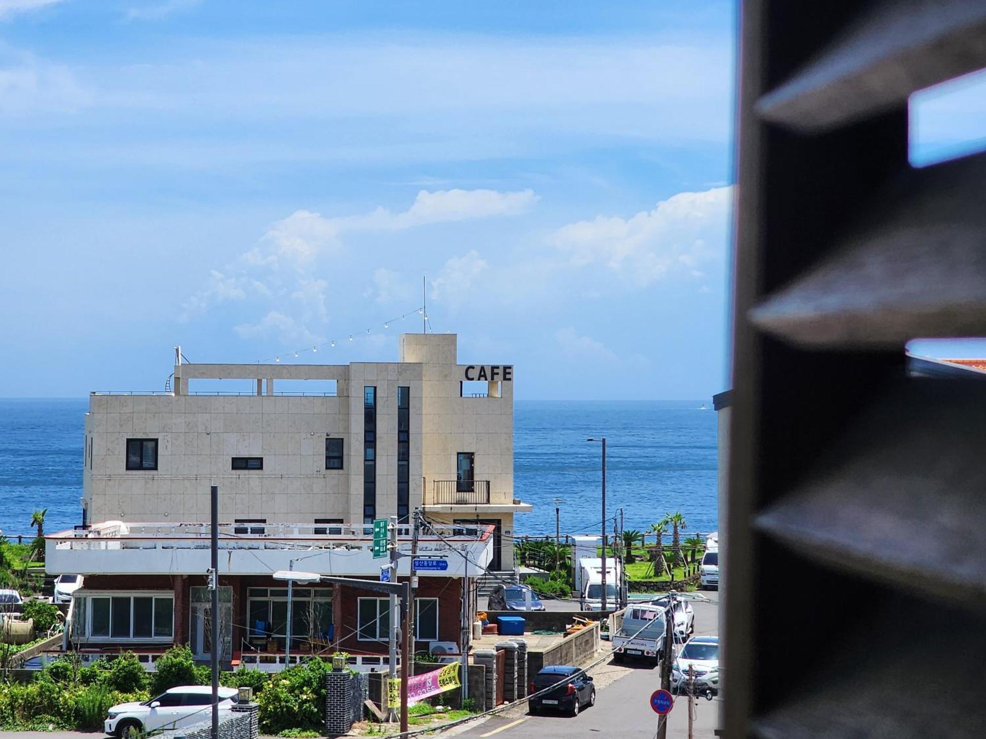 Pureun Jeju Pension Szogüpho Kültér fotó