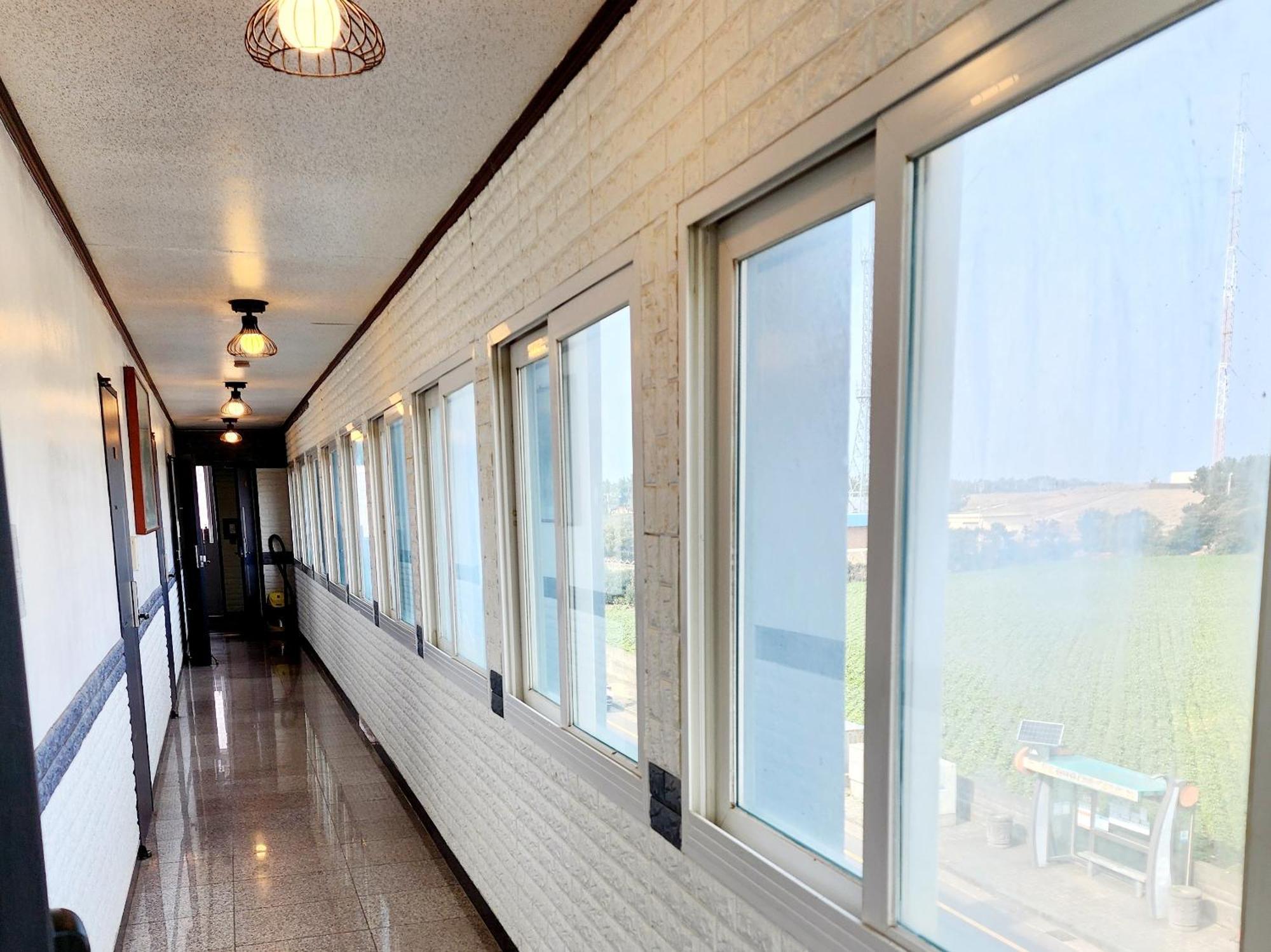 Pureun Jeju Pension Szogüpho Kültér fotó