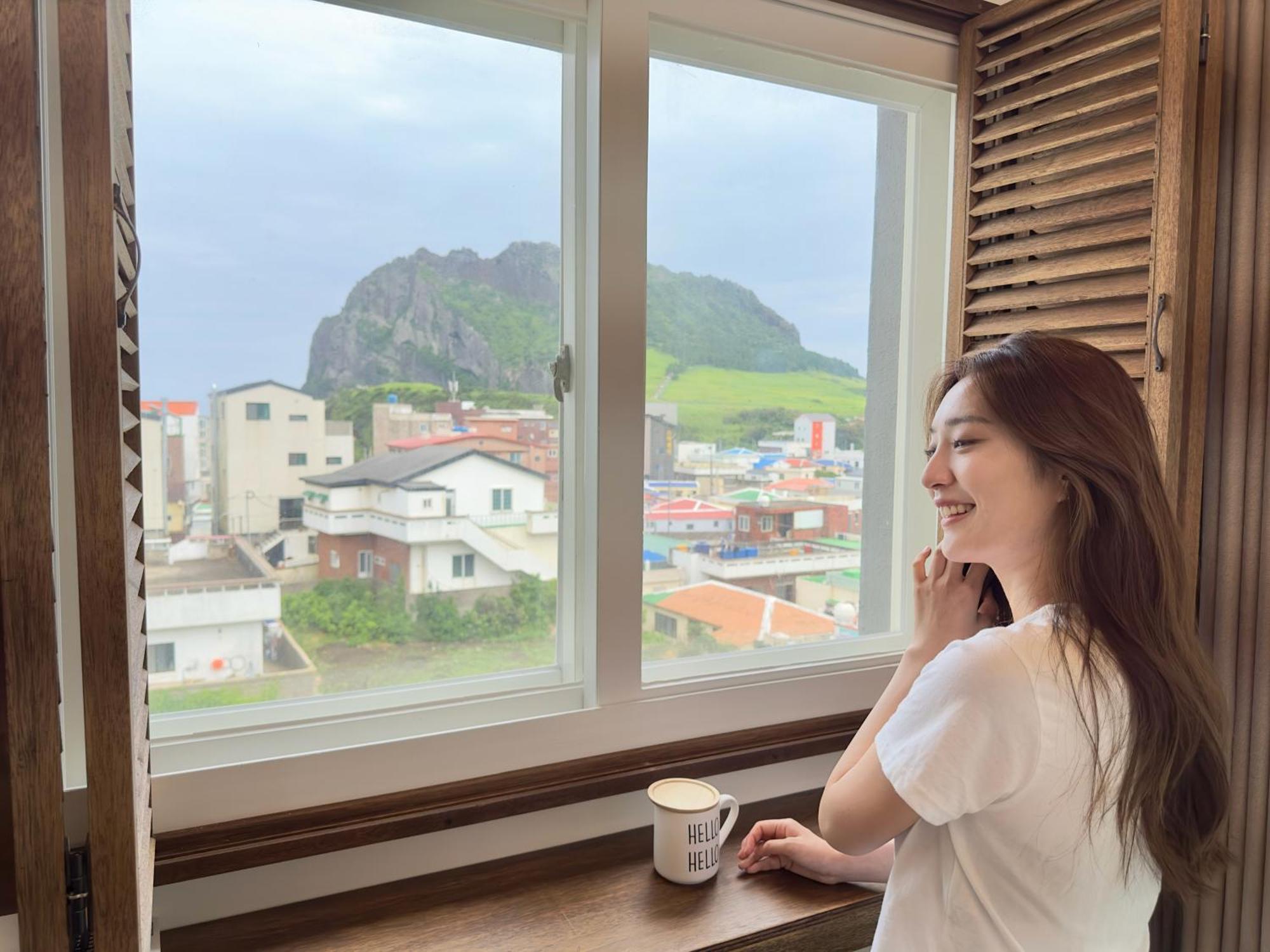 Pureun Jeju Pension Szogüpho Kültér fotó