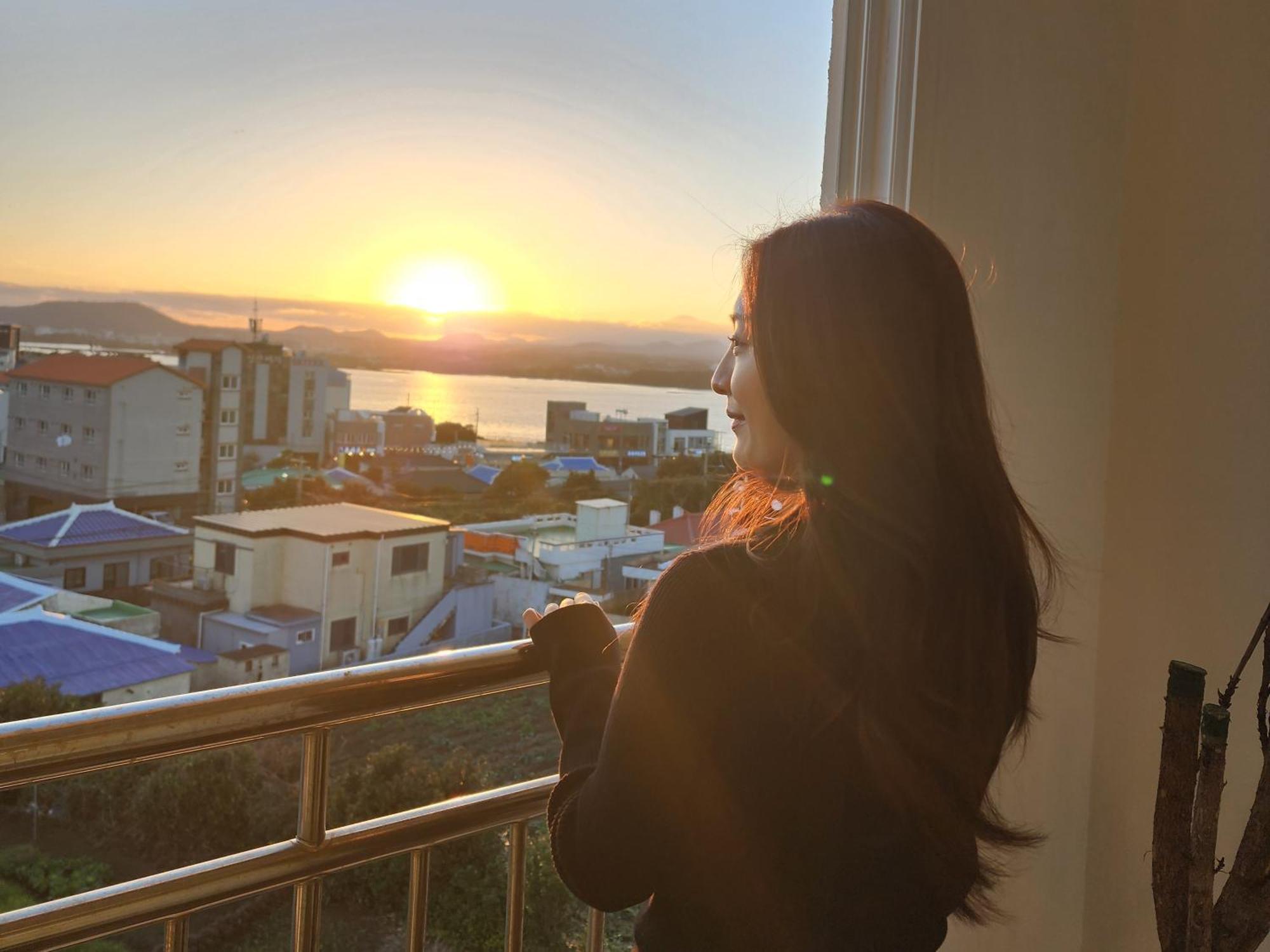 Pureun Jeju Pension Szogüpho Kültér fotó